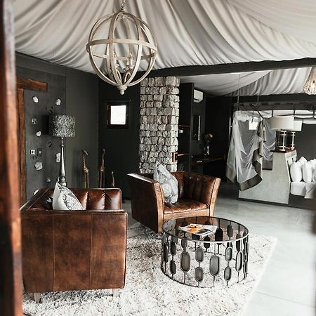 Etosha Oberland Lodge Окаукуэджо Экстерьер фото