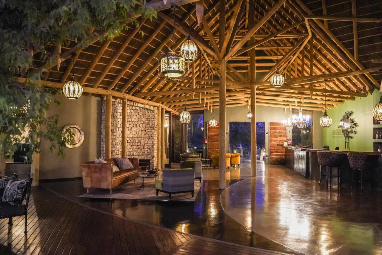 Etosha Oberland Lodge Окаукуэджо Экстерьер фото